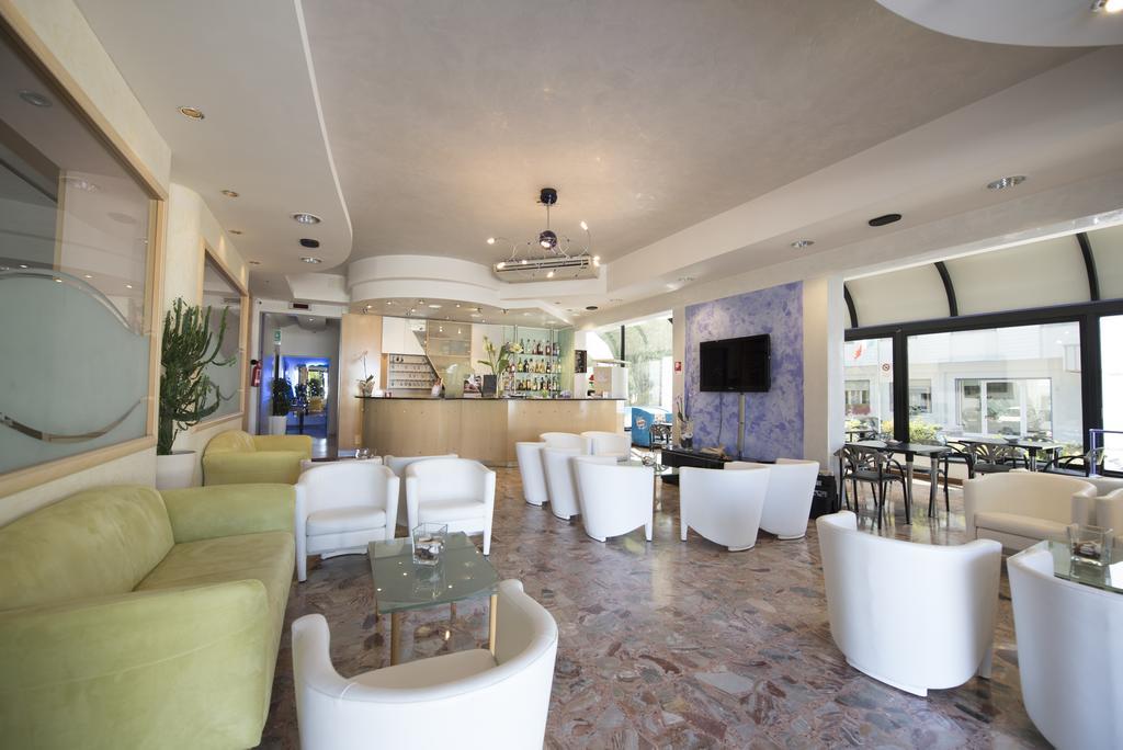 Hotel Iride & Spa Cesenatico Exterior foto